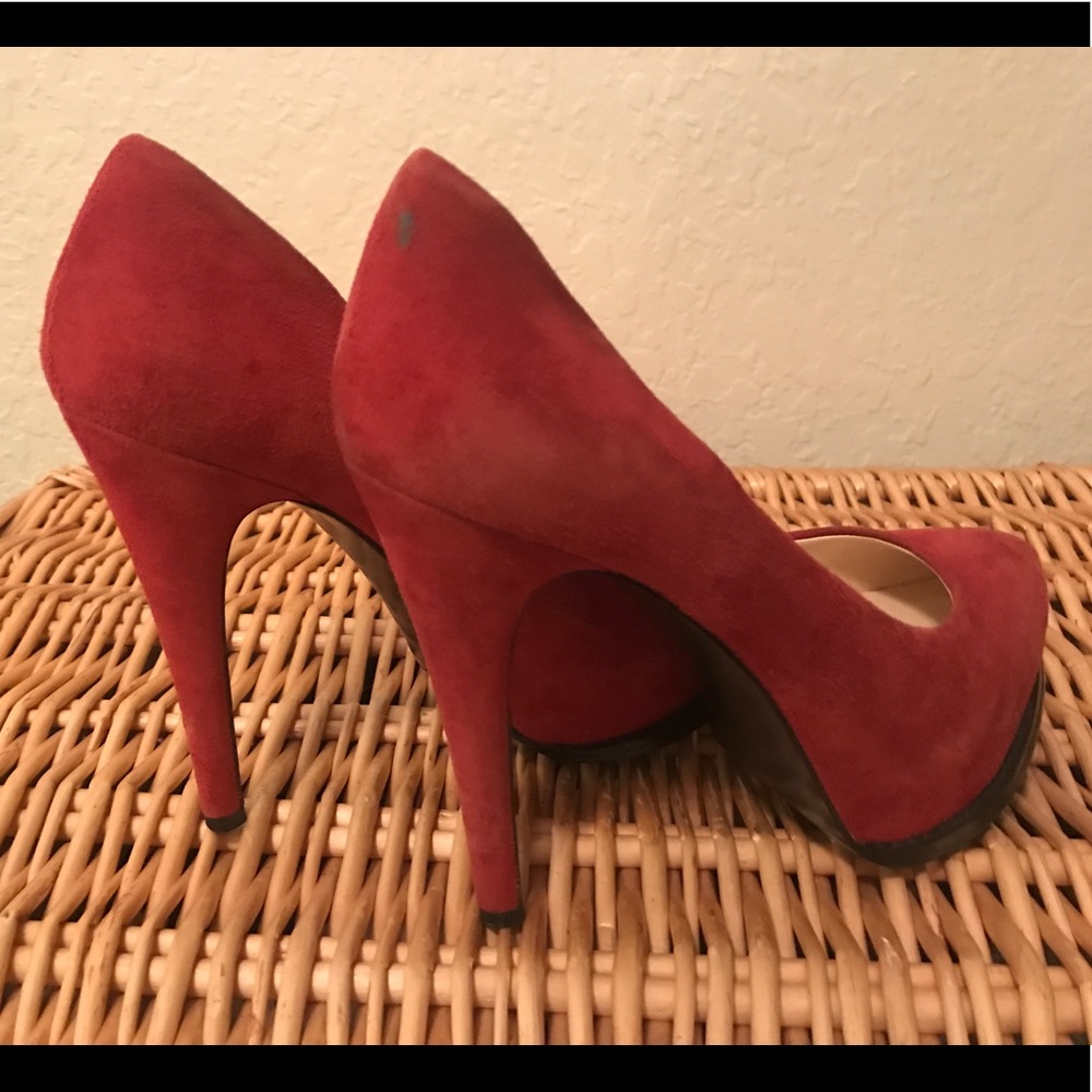 👠 GUESS Red Pumps - Picture 4 of 8